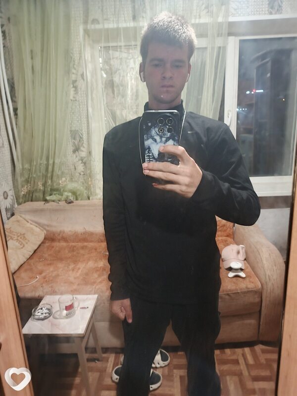 Антон, 22, Большое Камени — анкета №2355179