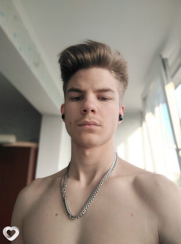 Дмитрий, 21, Гомеле — анкета №2355303