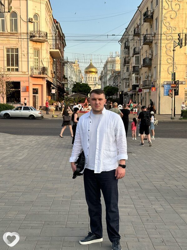 Артем, 26, Ростове-на-Дону — анкета №2355224