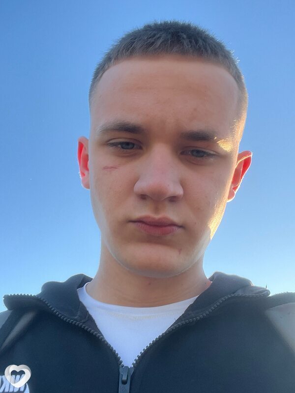 Макс, 19, Оренбурге — анкета №2355428