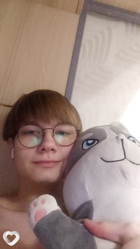 Максим, 19, Екатеринбурге — анкета №2355524