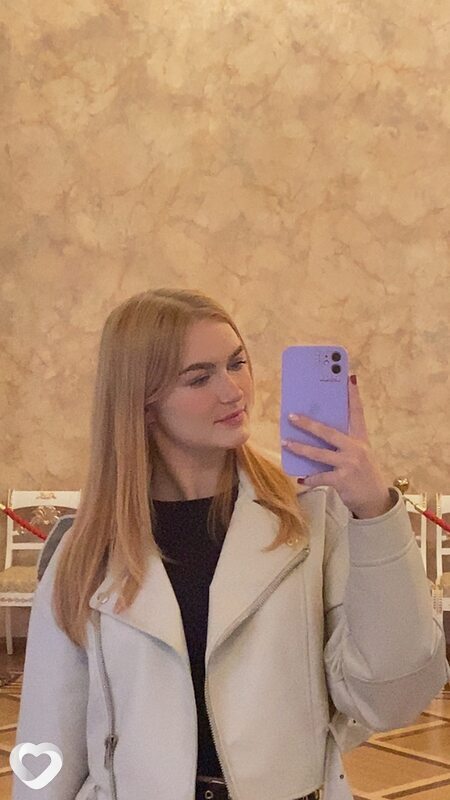 Ксения, 21, Бобруйске — анкета №2355526
