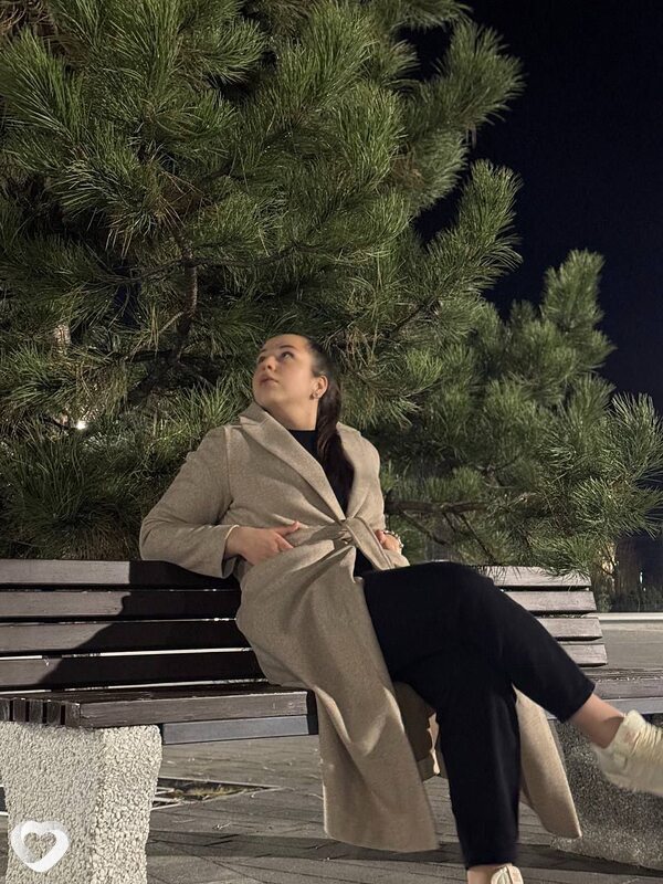 Виктория, 19, Барнауле — анкета №2356372