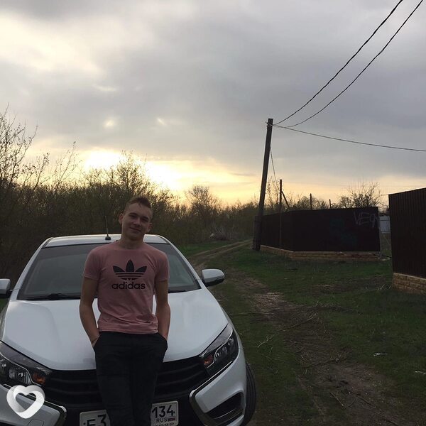 Артём, 22, Санкт-Петербурге — анкета №2356385