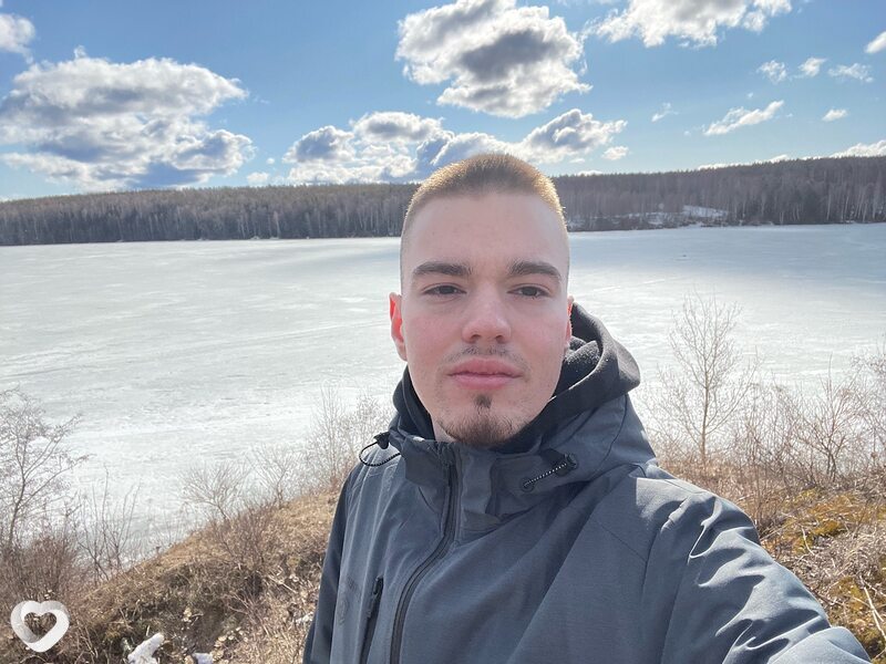 Кирилл, 24, Лесное — анкета №2356802