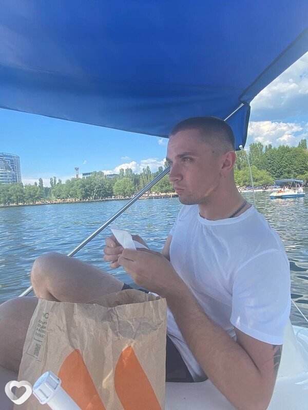 Артём, 26, Воронеже — анкета №2356913