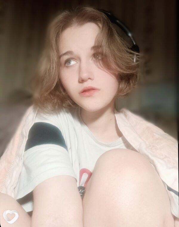 Аня, 19, Минске — анкета №2357347