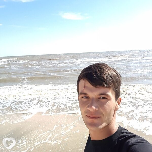 Максим, 27, Санкт-Петербурге — анкета №2358008