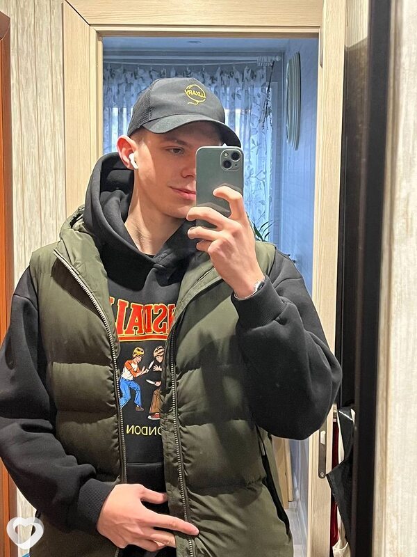 Никита, 23, Москве — анкета №2357279