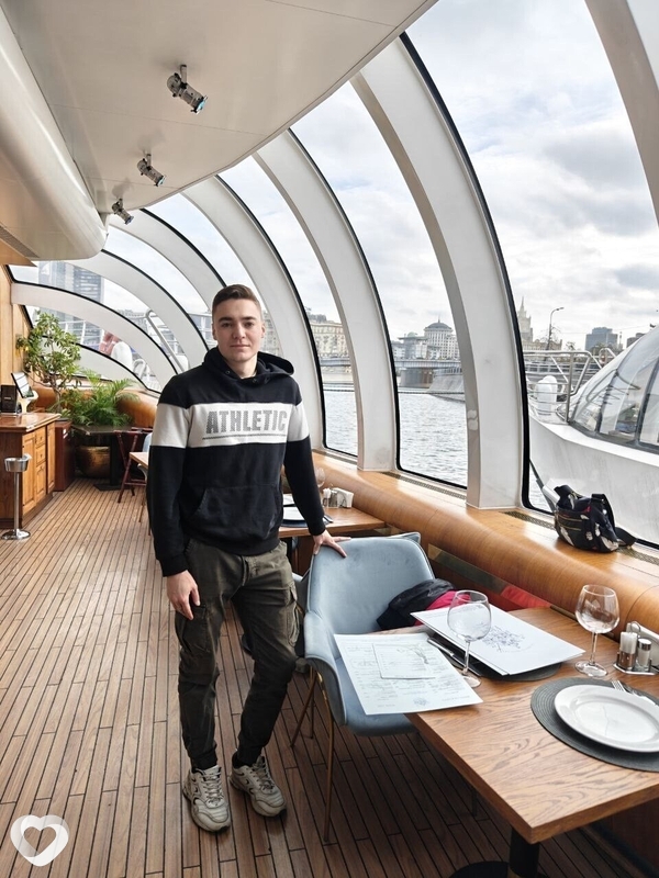 Максим, 26, Москве — анкета №2357961