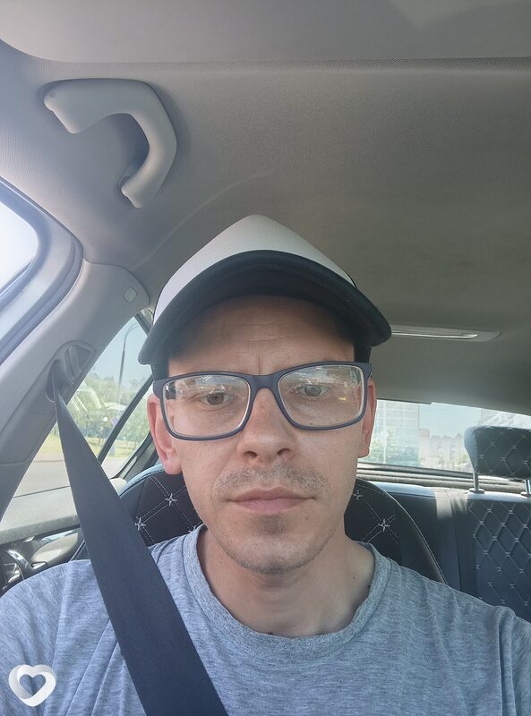 Максим, 27, Мостах — анкета №2358348