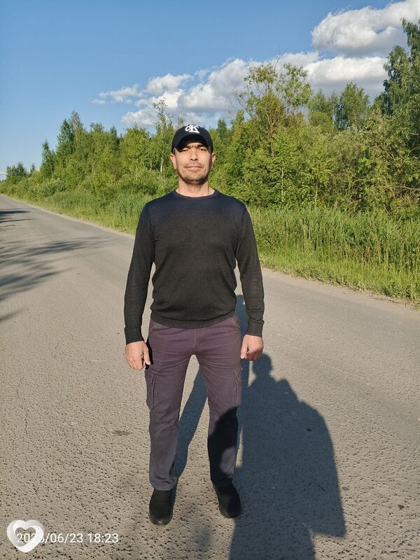 Жахонгиржабборов, 40, Вологде — анкета №2358853
