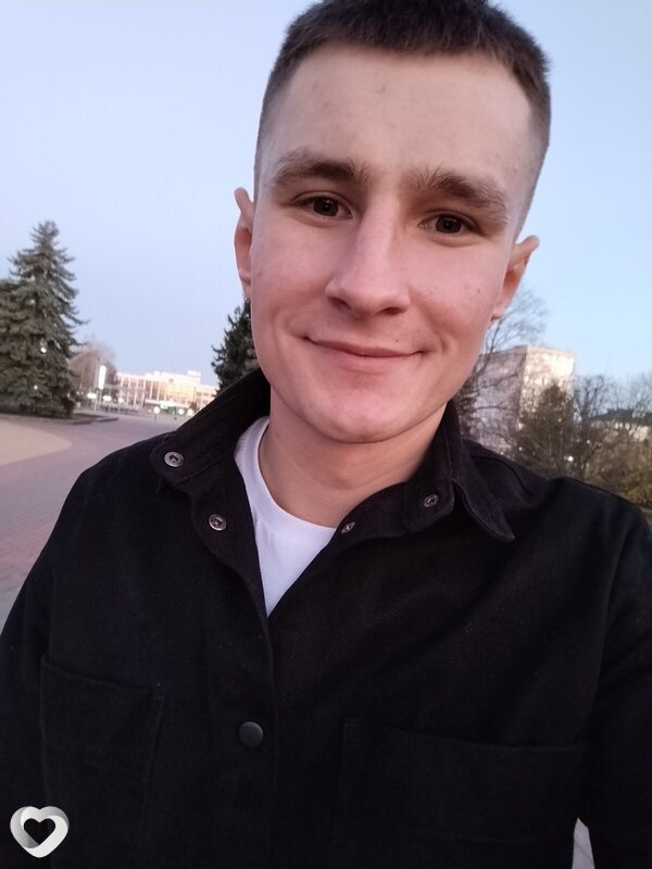Евгений, 24, Солигорске — анкета №2358928