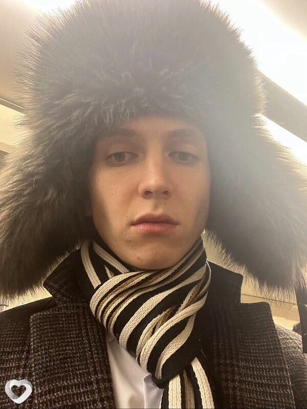 Александр, 21, Санкт-Петербурге — анкета №2359830