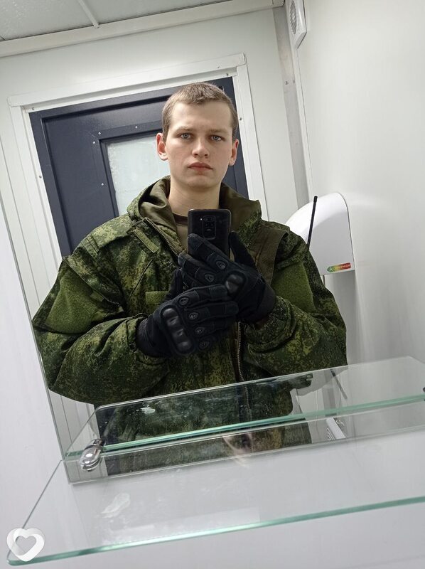 Иван, 20, Москве — анкета №2359693