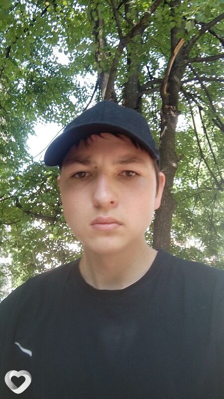 Артемий, 19, Москве — анкета №2359879