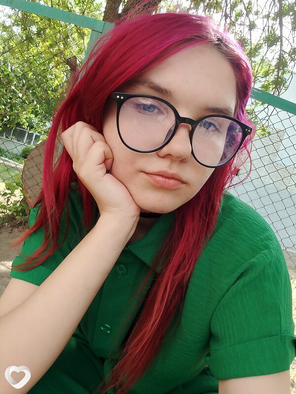 Анна, 19, Снежном — анкета №2361175
