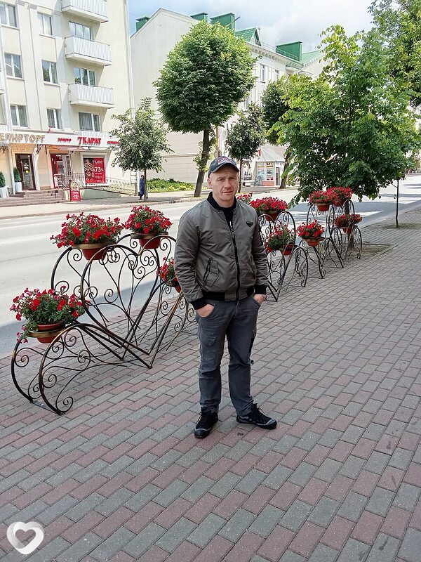 Олег, 40, Барановичах — анкета №2361466