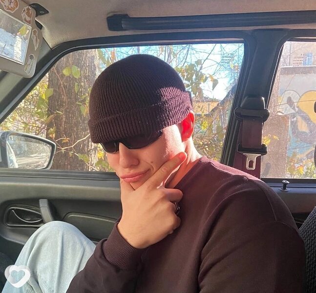 Михаил, 19, Екатеринбурге — анкета №2361874