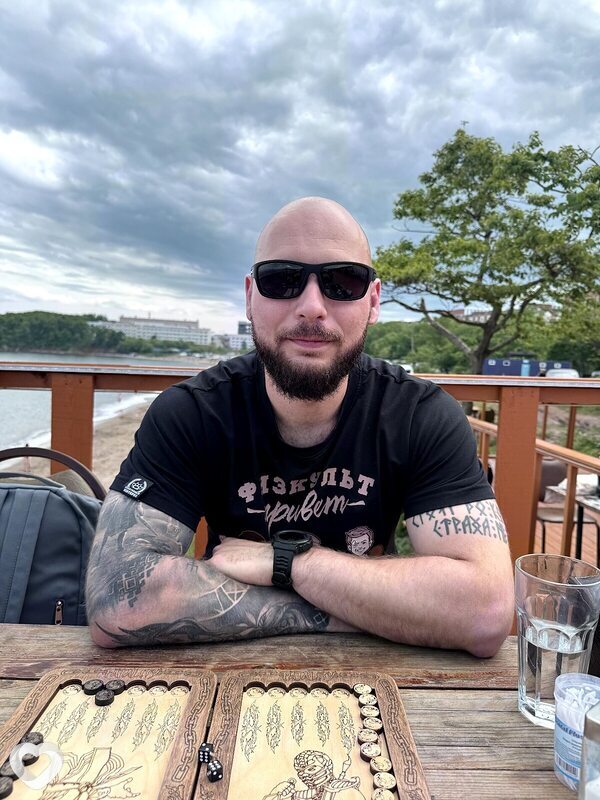 Олег Сергеевич, 32, Луганске — анкета №2362054