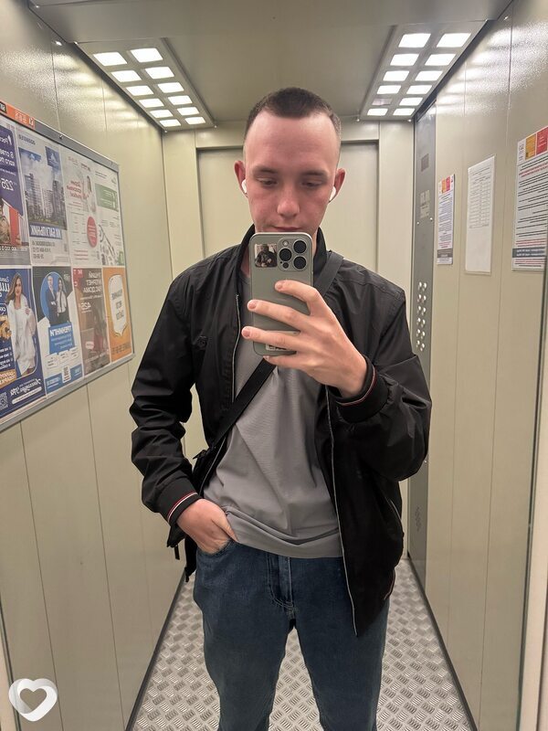 Денис, 22, Благовещенске — анкета №2362040