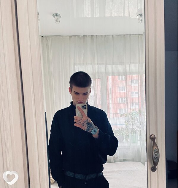 Кирилл, 20, Тюмени — анкета №2363835