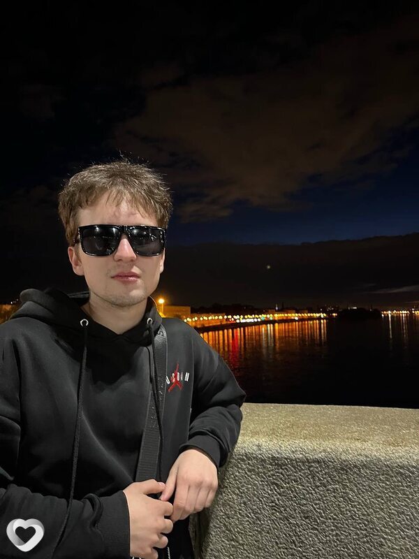 Максим, 19, Санкт-Петербурге — анкета №2364270