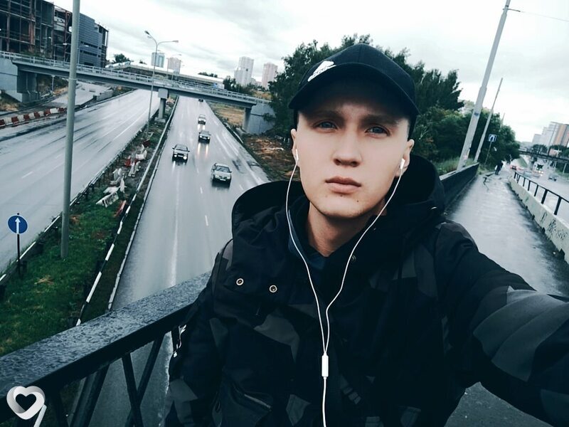 Влад, 25, Екатеринбурге — анкета №2366008