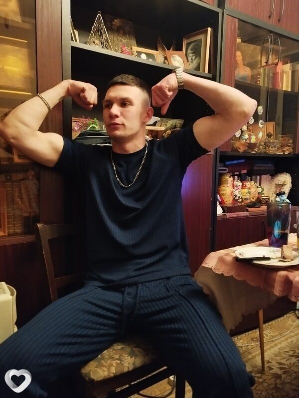 Михаил, 20, Москве — анкета №2366418