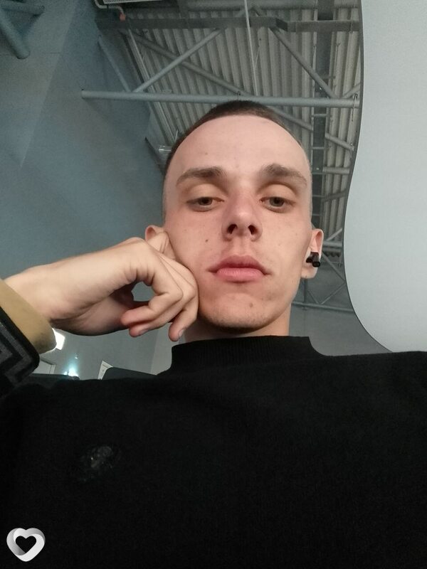 Максим, 23, Новосибирске — анкета №2368380
