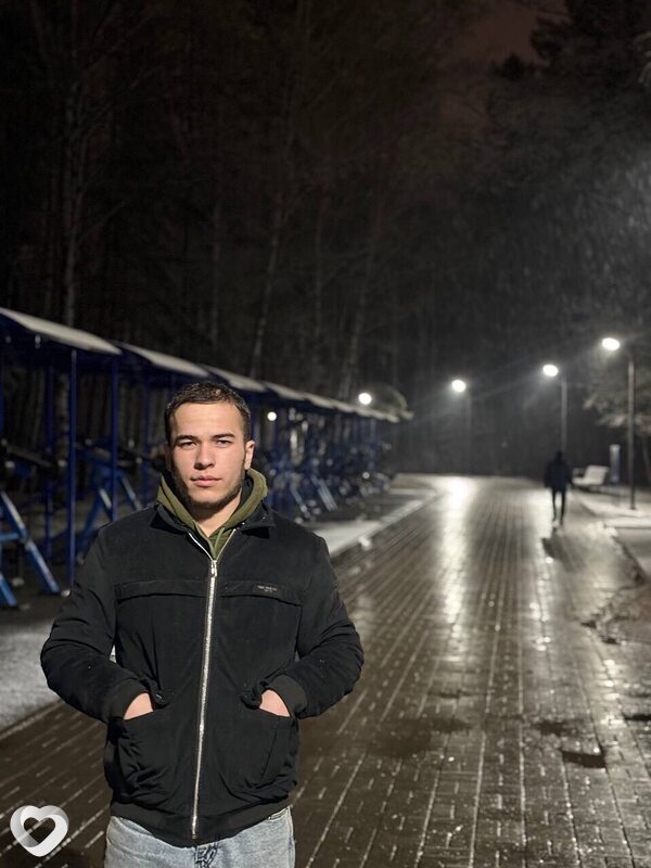 Саша, 21, Екатеринбурге — анкета №2369271