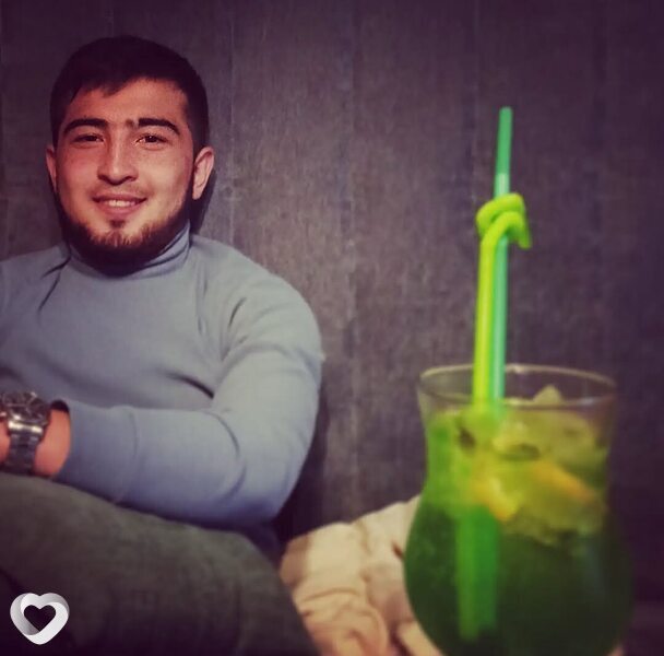 Амир, 27, Москве — анкета №2368992