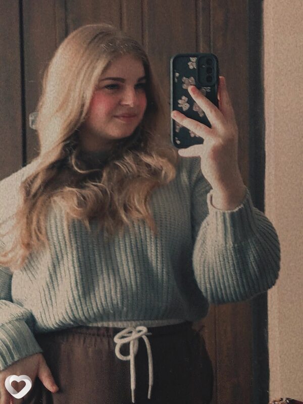 Оленка, 19, Львове — анкета №2369255