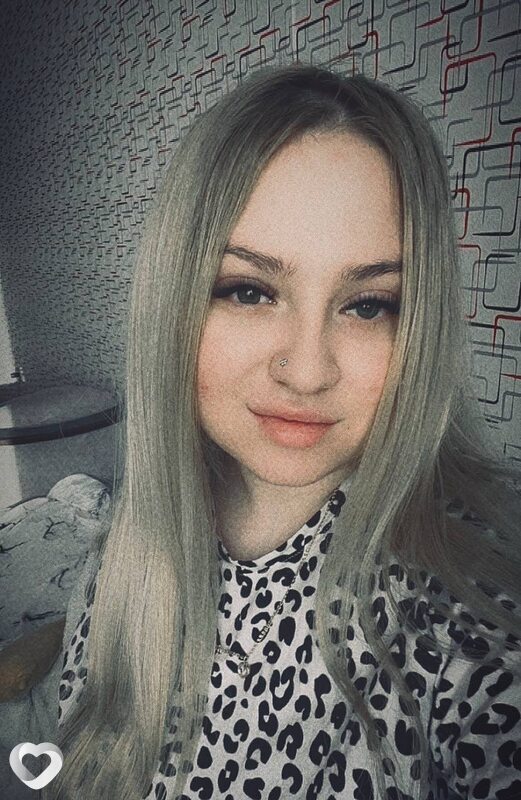 Карина, 23, Москве — анкета №2370258