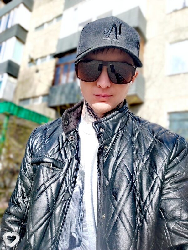 Виктор, 31, Семей — анкета №2370343