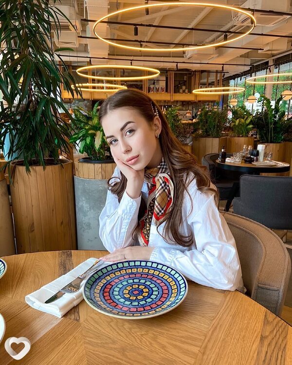 Виктория, 22, Москве — анкета №2370694