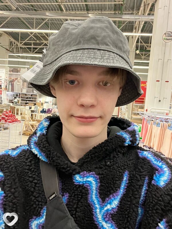 Даниил, 23, Екатеринбурге — анкета №2371360