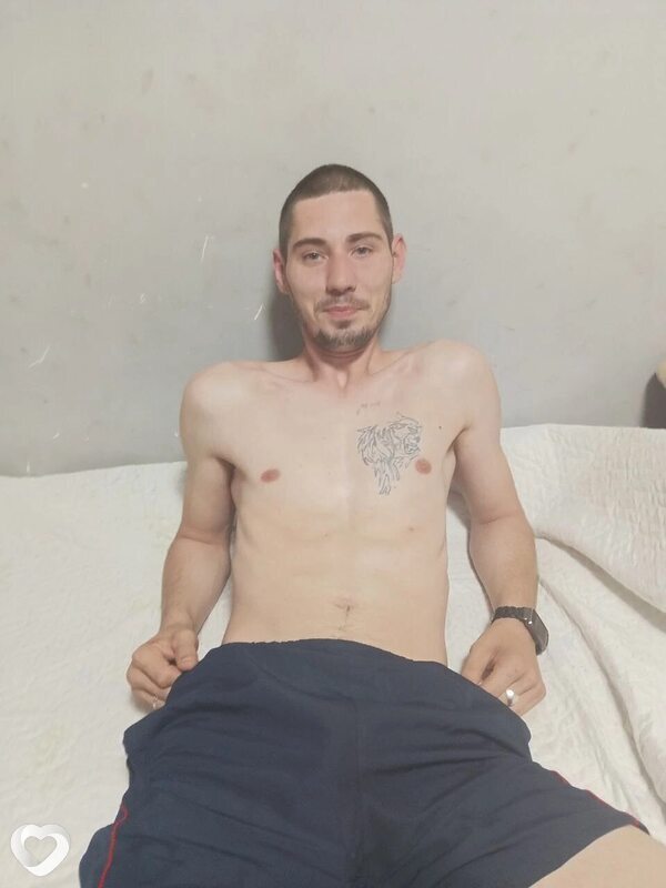 Илья, 29, Ангарске — анкета №2373285