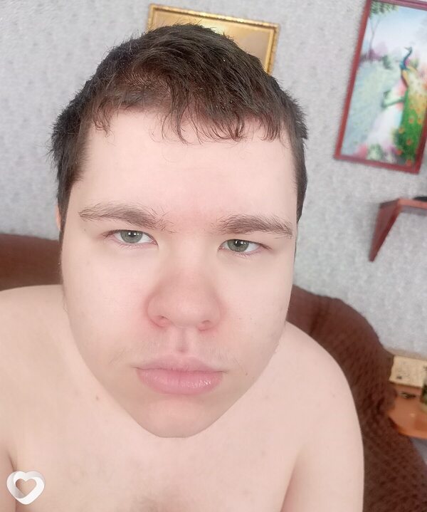 Артём, 19, Вологде — анкета №2372679