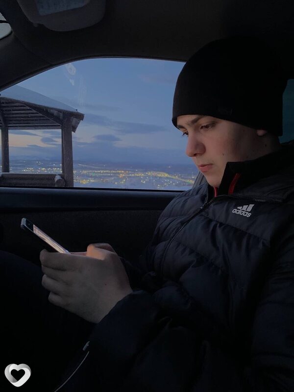 Артем, 23, Петропавловске-Камчатском — анкета №2372808