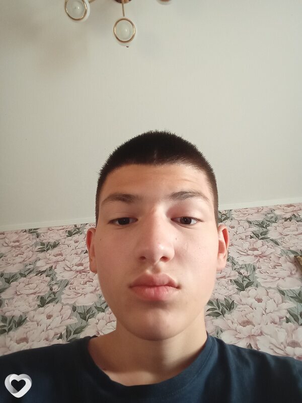 Кирилл, 19, Набережных Челнах — анкета №2372824