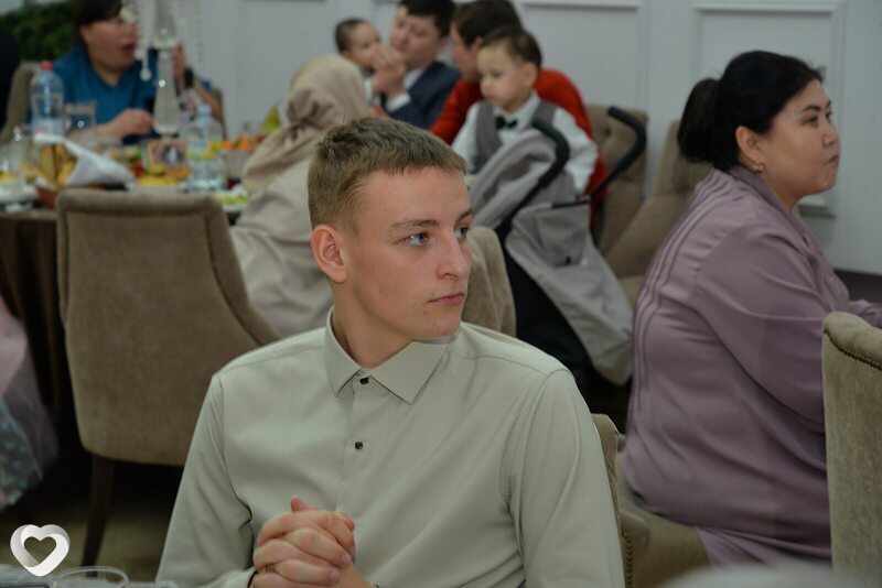 Никита, 19, Москве — анкета №2372937