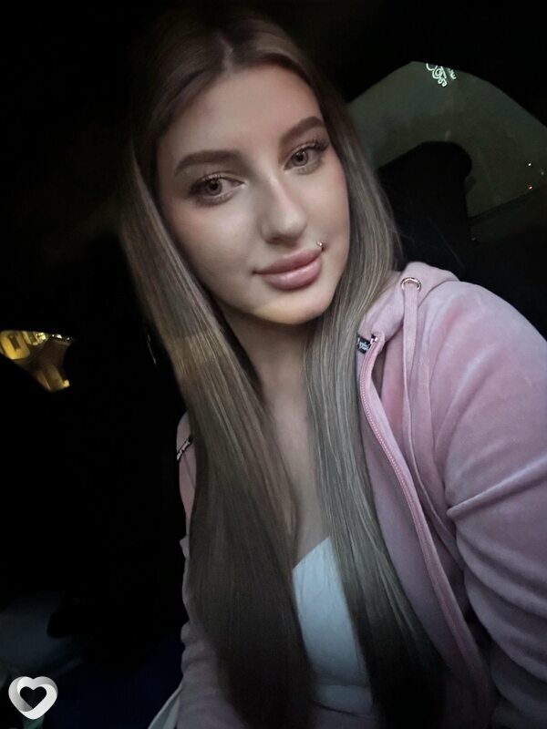 Екатерина, 22, Нижневартовске — анкета №2373158