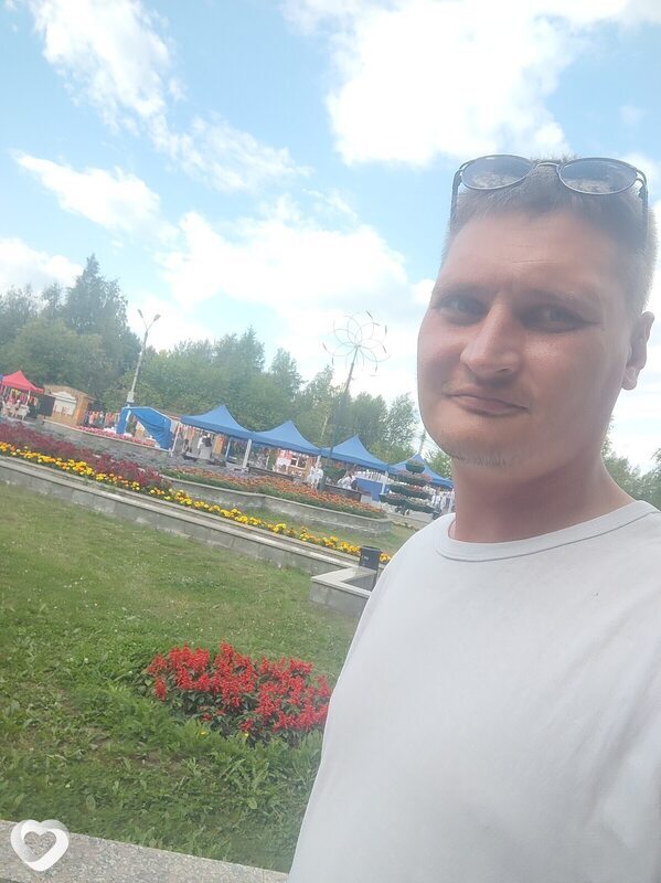 Кирилл, 35, Нефтеюганске — анкета №2373491