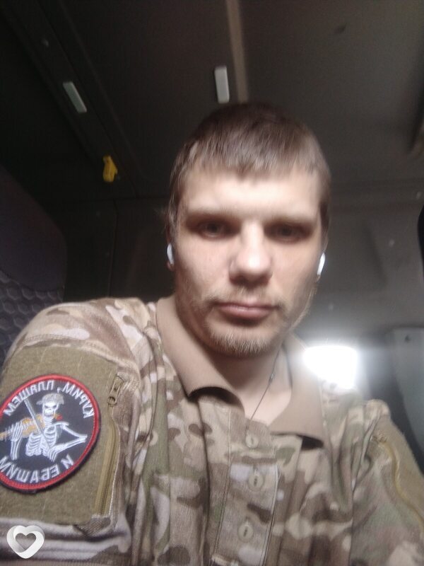 Александр, 28, Ровеньках — анкета №2373359