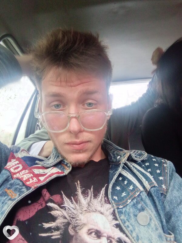 Даниил, 20, Серове — анкета №2373641