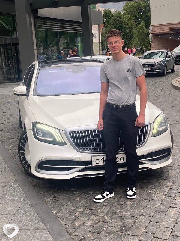 Михаил, 19, Могилев — анкета №2373908