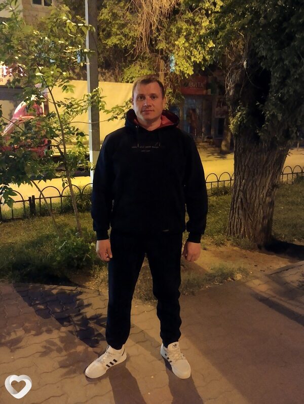 Антон, 39, Волгограде — анкета №2374191