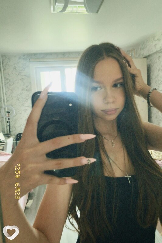 Аня, 20, Ангарске — анкета №2374592
