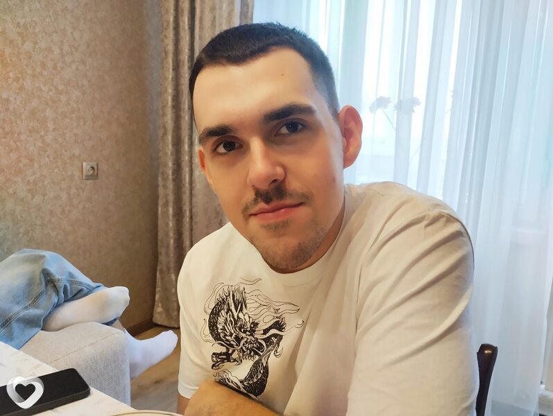 Илья, 25, Минске — анкета №2375210